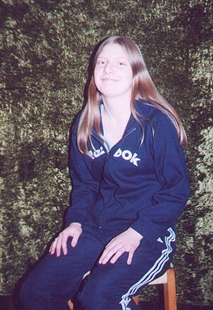 sarahwnew.jpg (89932 bytes)